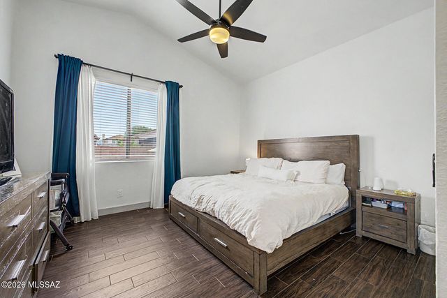 10007 E Via Del Fandango, Tucson, AZ 85747