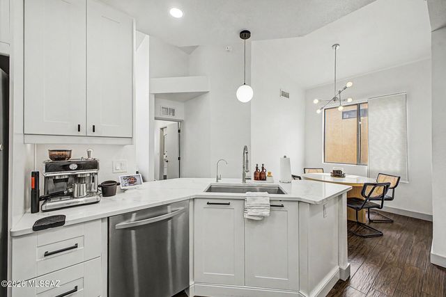 10007 E Via Del Fandango, Tucson, AZ 85747