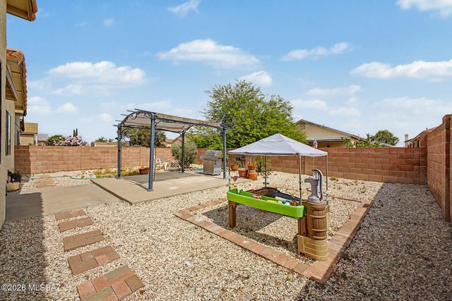 10007 E Via Del Fandango, Tucson, AZ 85747