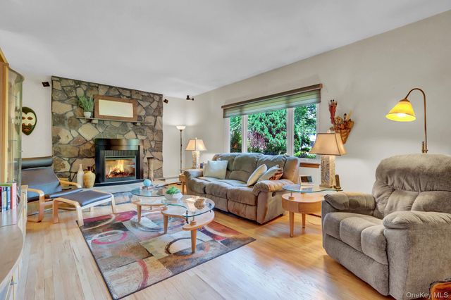 1304 Sycamore Avenue, Bohemia, NY 11716