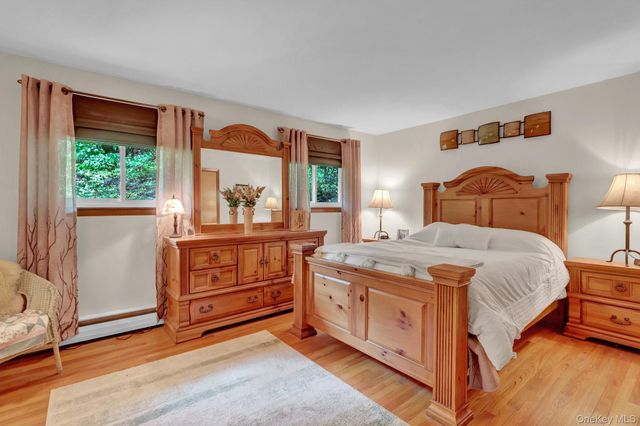 1304 Sycamore Avenue, Bohemia, NY 11716