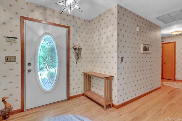 1304 Sycamore Avenue, Bohemia, NY 11716