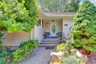 1304 Sycamore Avenue, Bohemia, NY 11716