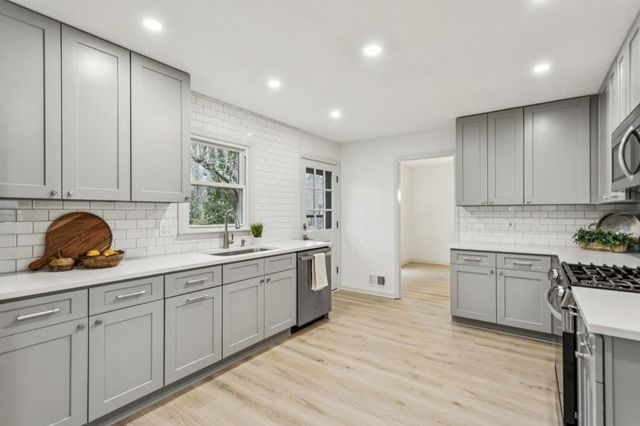 4973 Gunners NE Pass, Roswell, GA 30075