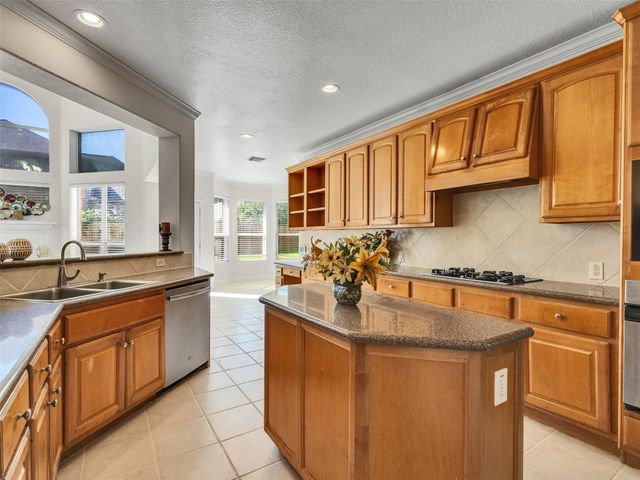 4810 N Pine Brook Way Way, Pasadena, TX 77059