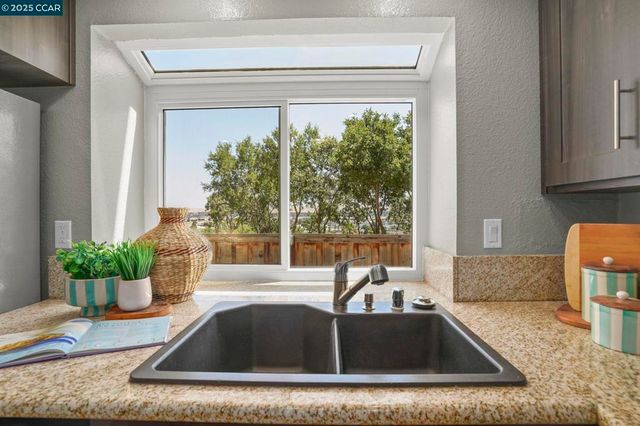 2132 Rock Pass Pl, Martinez, CA 94553