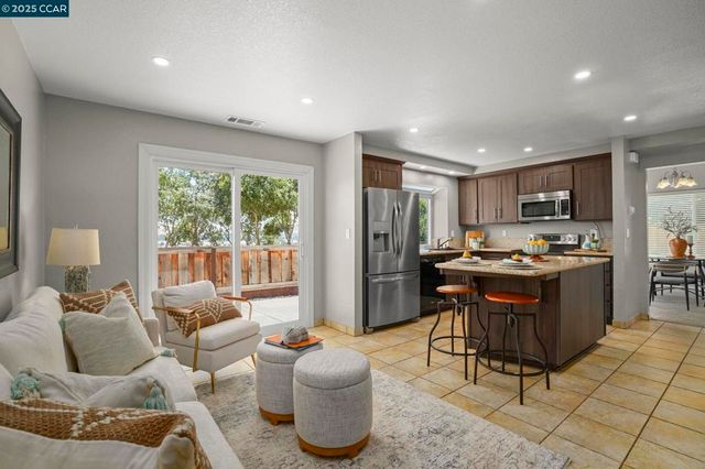 2132 Rock Pass Pl, Martinez, CA 94553