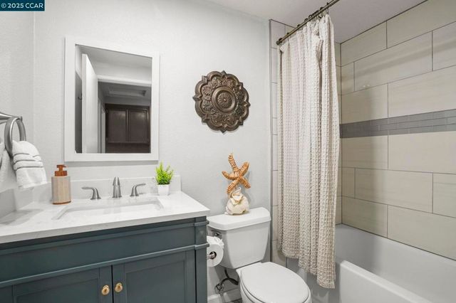 2132 Rock Pass Pl, Martinez, CA 94553