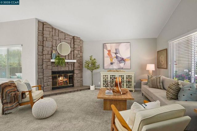 2132 Rock Pass Pl, Martinez, CA 94553