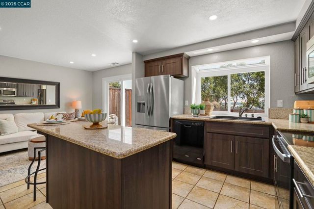 2132 Rock Pass Pl, Martinez, CA 94553