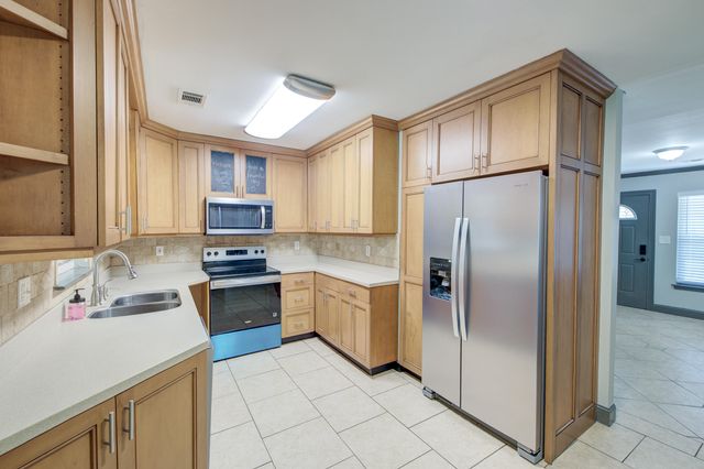 928 Leonard Drive, Johns Island, SC 29455