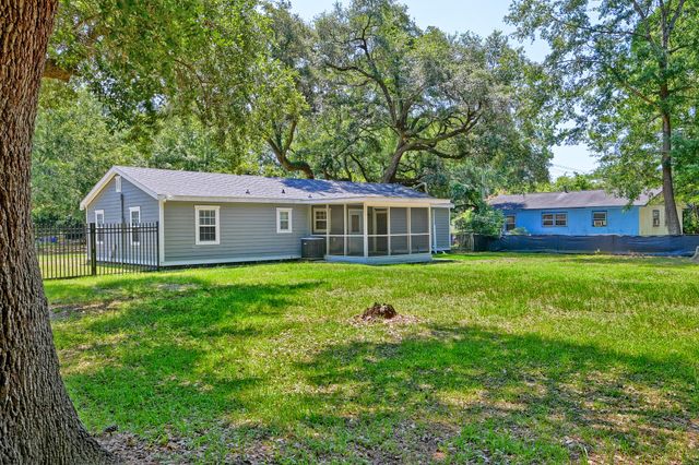 928 Leonard Drive, Johns Island, SC 29455