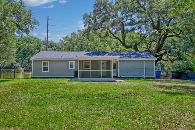 928 Leonard Drive, Johns Island, SC 29455