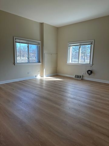 16664 W Aptakisic Road 1E, Lincolnshire, IL 60069