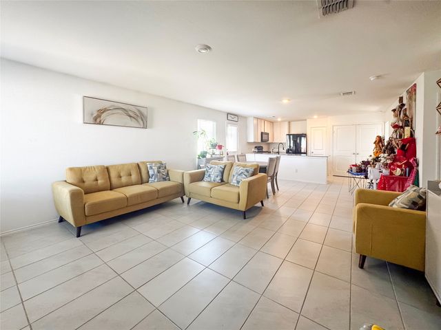 1627 Cattle Drive Lane, Crandall, TX 75114