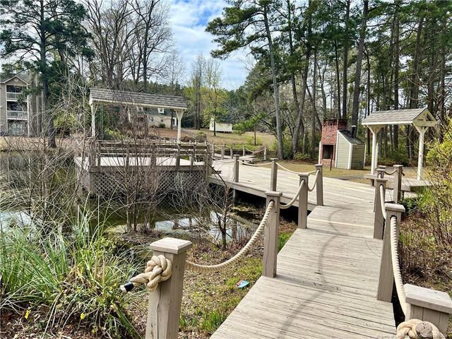 679 Bartons Landing Place 6, Fayetteville, NC 28314