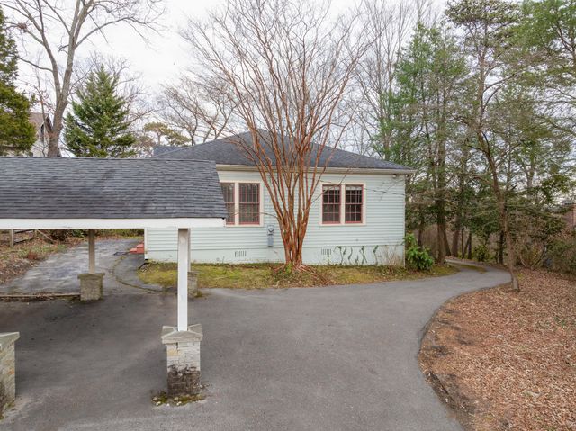 900 Avon Place, Chattanooga, TN 37405