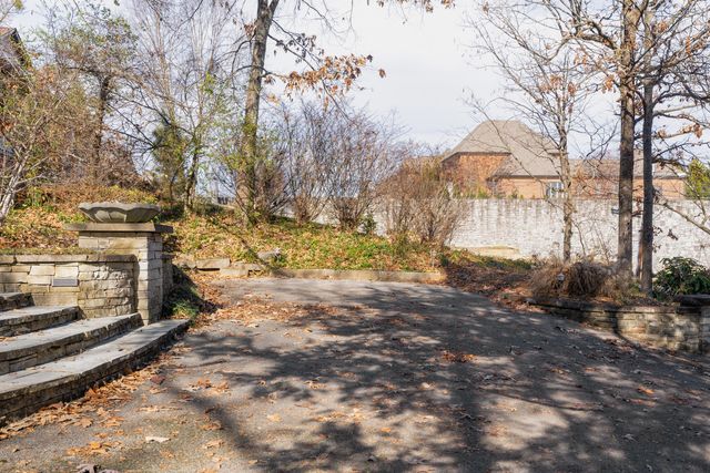 900 Avon Place, Chattanooga, TN 37405