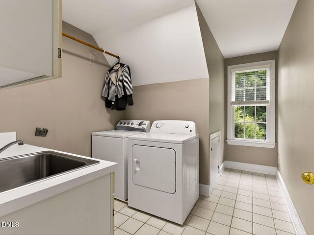 304 Rhododendron Drive, Chapel Hill, NC 27517