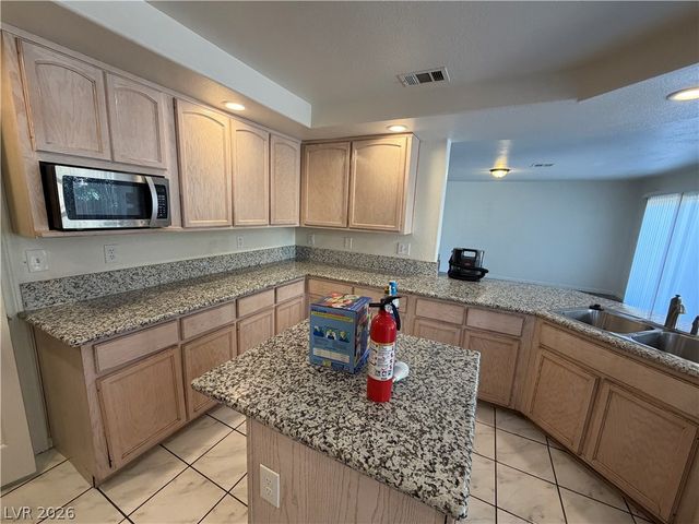 2706 Chokecherry Avenue, Henderson, NV 89074