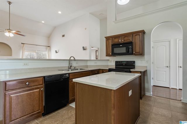 101 OXMOOR PLACE, Birmingham, AL 35211