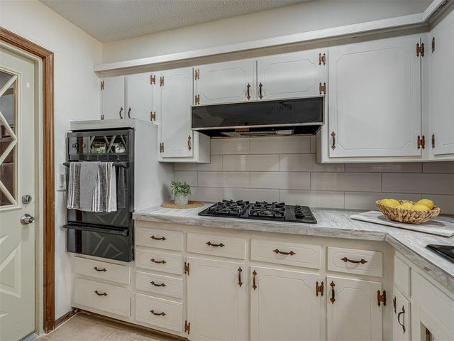 8012 S Villa Avenue, Oklahoma City, OK 73159