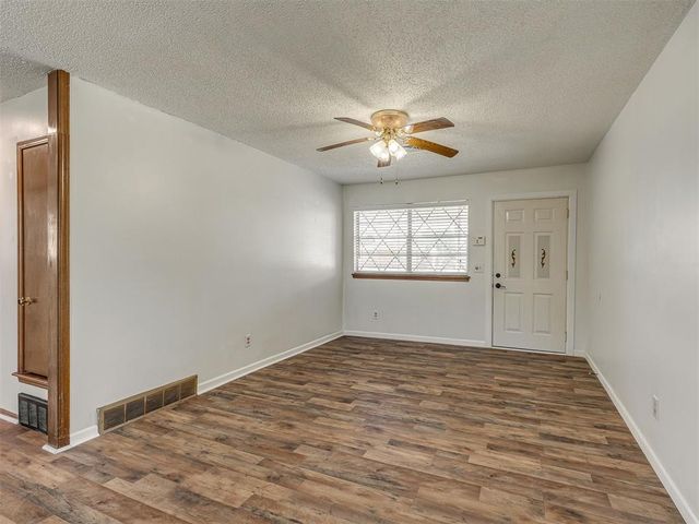 8012 S Villa Avenue, Oklahoma City, OK 73159