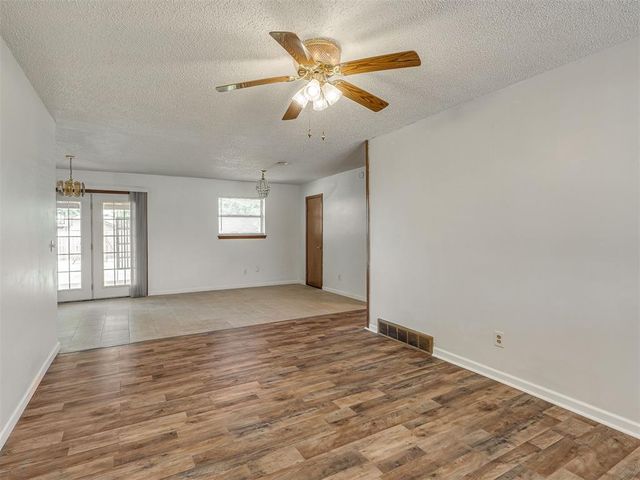 8012 S Villa Avenue, Oklahoma City, OK 73159