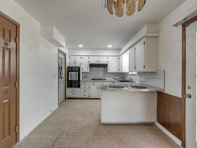 8012 S Villa Avenue, Oklahoma City, OK 73159