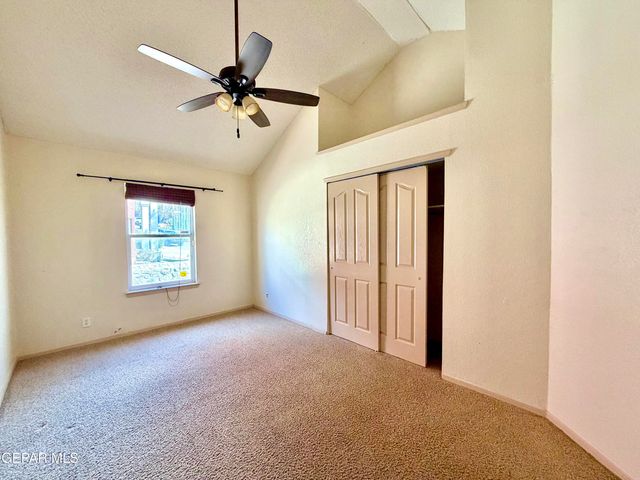 1013 VIA DE LA PAZ Drive, El Paso, TX 79912