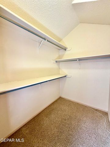 1013 VIA DE LA PAZ Drive, El Paso, TX 79912