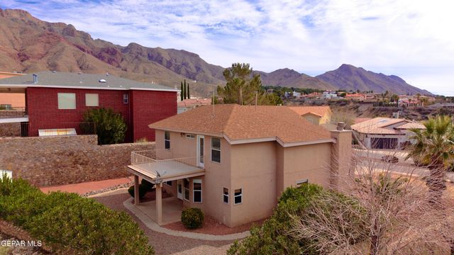 1013 VIA DE LA PAZ Drive, El Paso, TX 79912