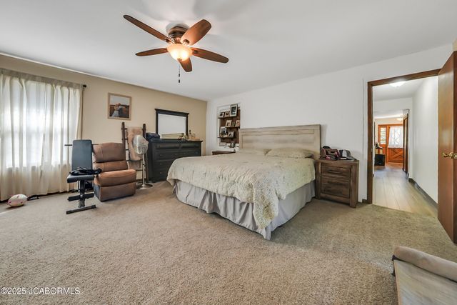 60516 KRATZER ROAD, California, MO 65018