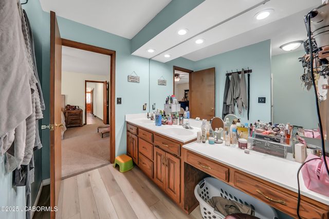 60516 KRATZER ROAD, California, MO 65018