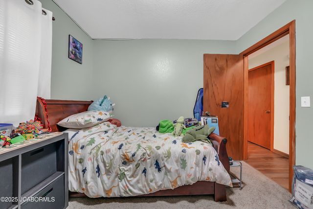 60516 KRATZER ROAD, California, MO 65018