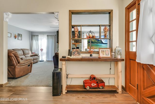 60516 KRATZER ROAD, California, MO 65018