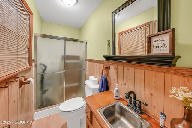 60516 KRATZER ROAD, California, MO 65018