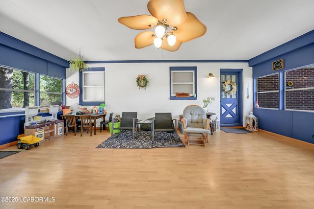 60516 KRATZER ROAD, California, MO 65018