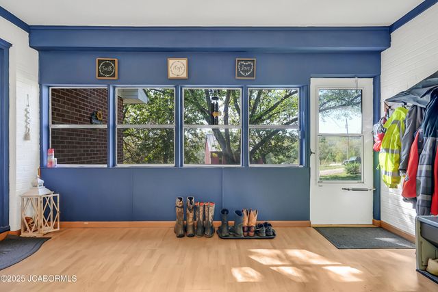 60516 KRATZER ROAD, California, MO 65018