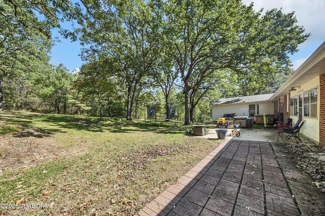 60516 KRATZER ROAD, California, MO 65018