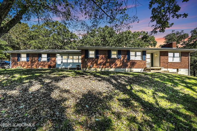 60516 KRATZER ROAD, California, MO 65018