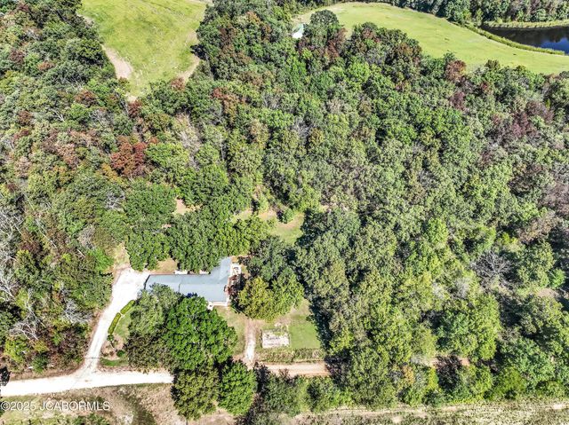 60516 KRATZER ROAD, California, MO 65018