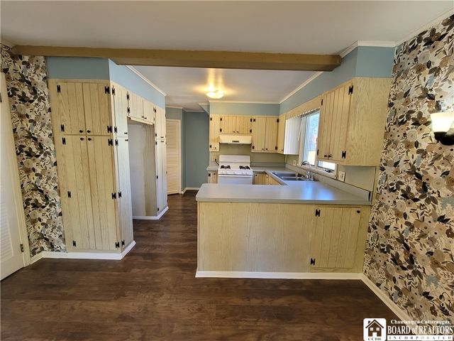 151 Avalon Boulevard, Ellicott, NY 14701