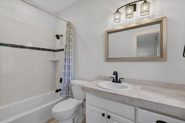 23600 Pedernales Canyon TRL, Spicewood, TX 78669