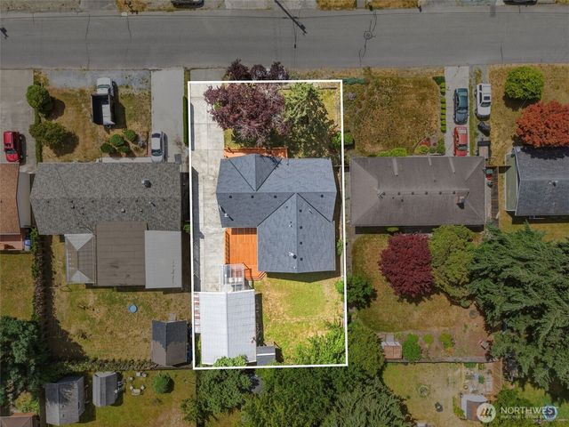 8527 9th Avenue SE, Everett, WA 98208