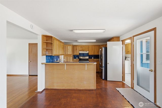 8527 9th Avenue SE, Everett, WA 98208