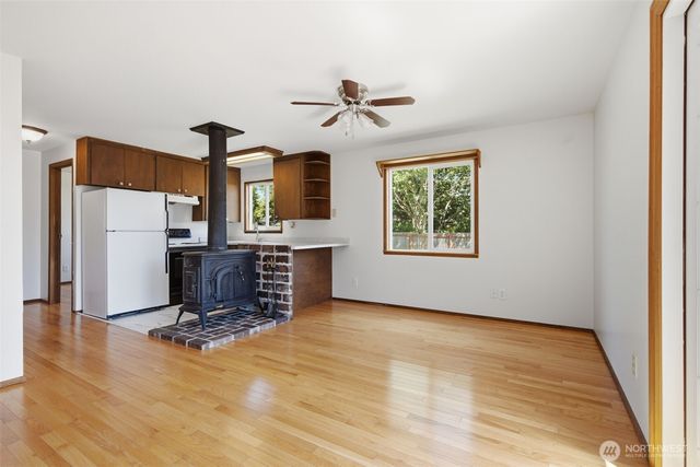8527 9th Avenue SE, Everett, WA 98208