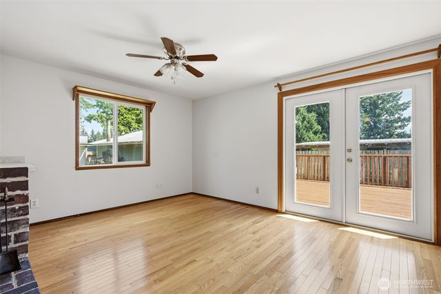 8527 9th Avenue SE, Everett, WA 98208