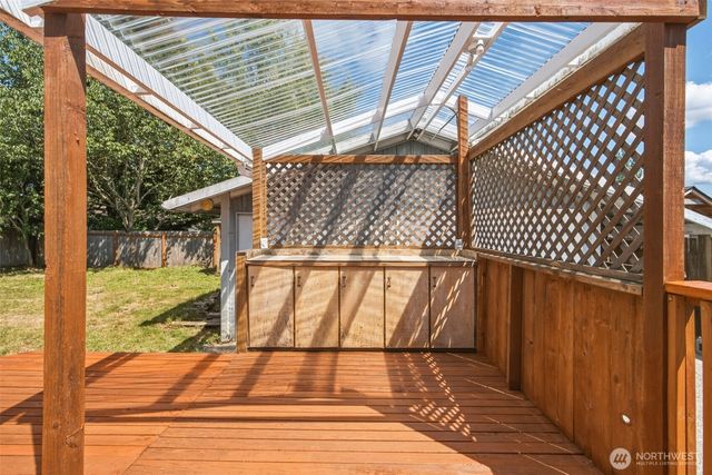 8527 9th Avenue SE, Everett, WA 98208