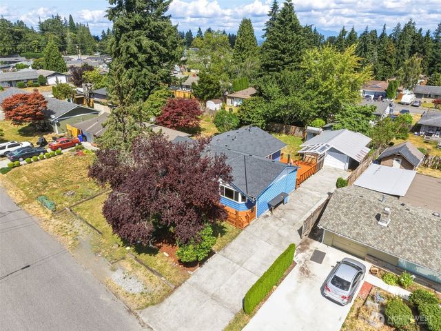 8527 9th Avenue SE, Everett, WA 98208